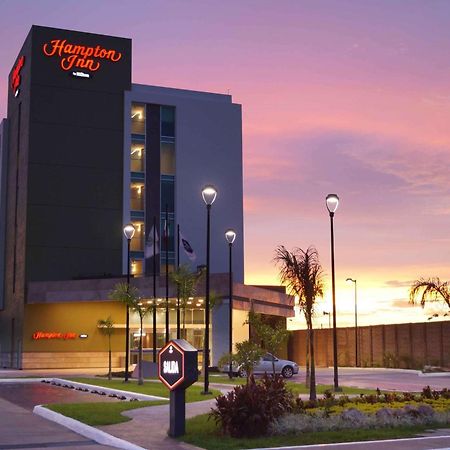 Hampton Inn By Hilton Mérida Exterior photo